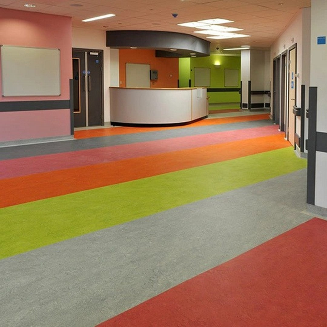 Forbo-Marmoleum-Decibel-6.5-x-105-Smooth-Vinyl-Sheet-Dove-Grey