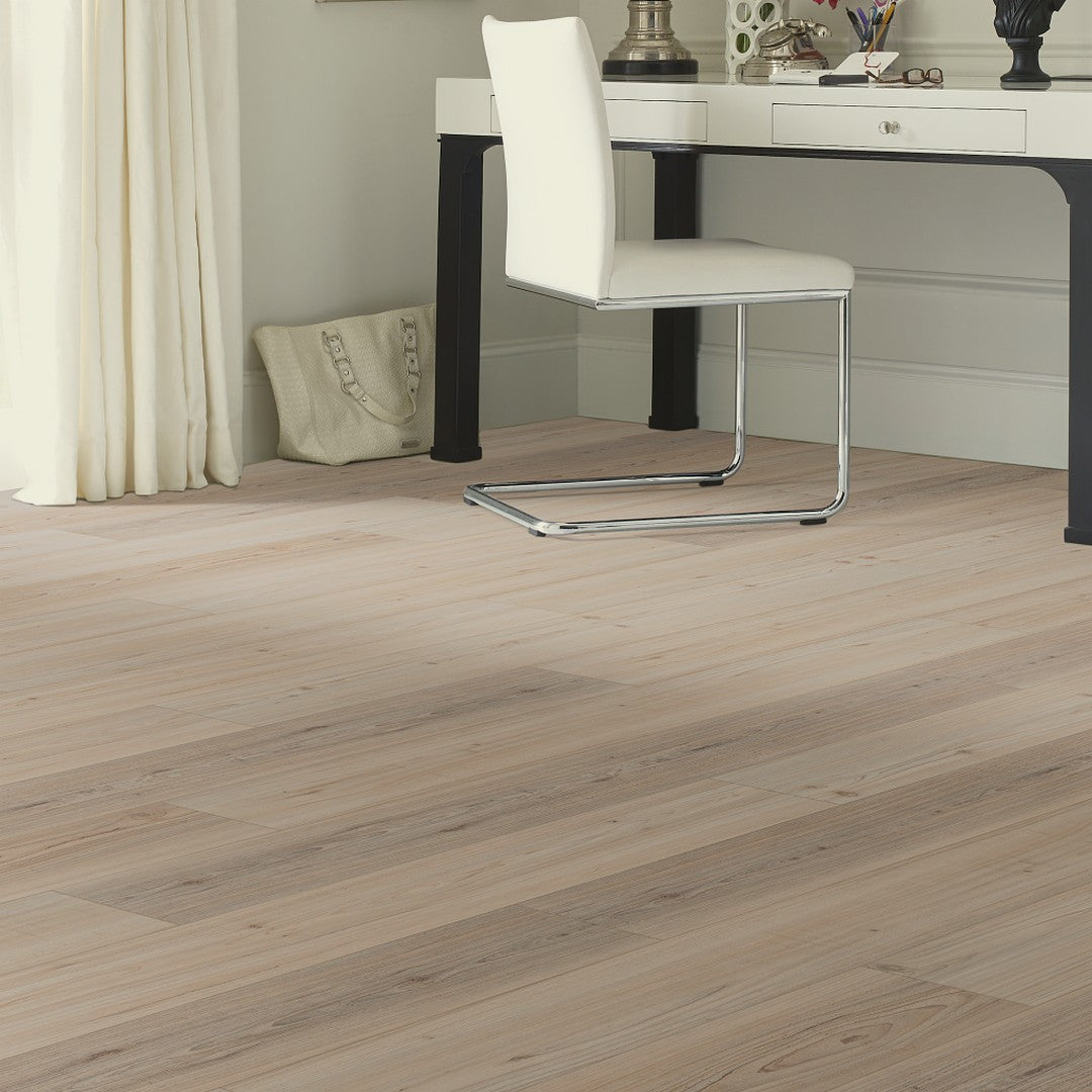 Shaw-Distinction-Plus-7"-x-48"-WPC-Vinyl-Plank-12-mil-Light-Pine