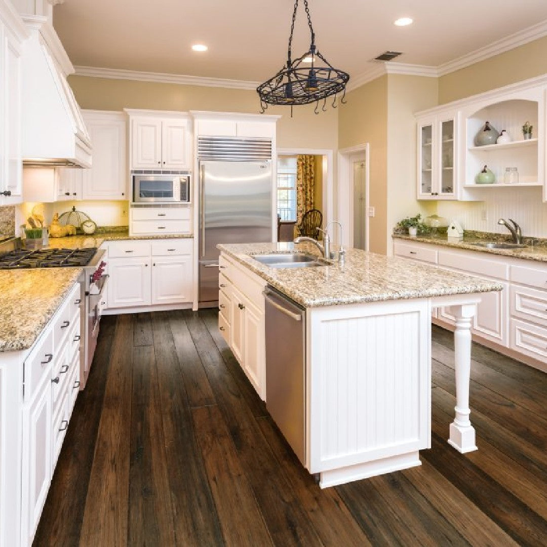 Johnson-English-PuB-7.5-Hickory-Engineered-Hardwood-Plank-PORTER