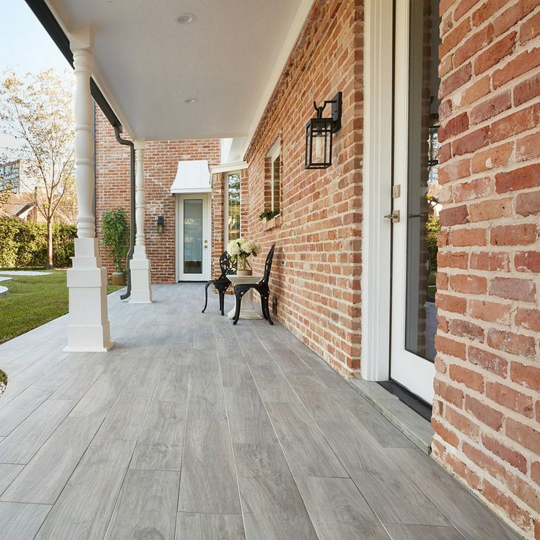 Arizona-More-Wood-8-x-32-R11-Anti-Slip-Rectified-Porcelain-Tile-Wood-Look-Grigio