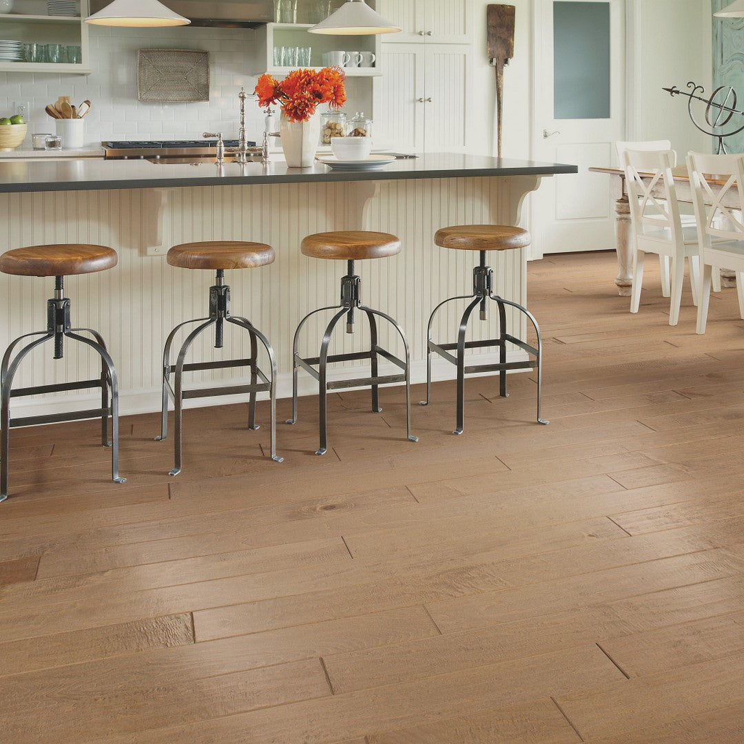 Shaw-Yukon-4.94"-Maple-Engineered-Hardwood-Plank-Gold-Dust