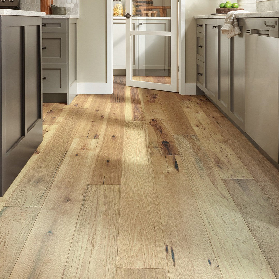 Shaw-Exquisite-7.5"-Engineered-Hardwood-Plank-Natural-Hickory