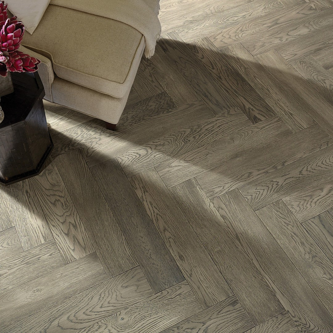 Shaw-Empire-Herringbone-4.72"-x-23.62"-White-Oak-Engineered-Hardwood-Plank-Roosevelt