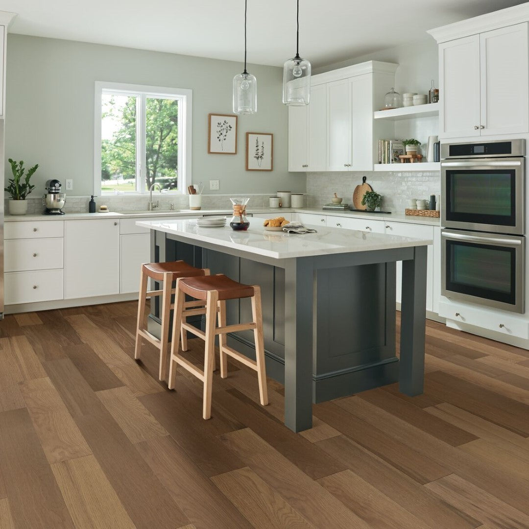 Hartco-Dogwood-Pro-7.5-Engineered-Oak-Hardwood-Plank-Wire-Brushed-Cloudscape
