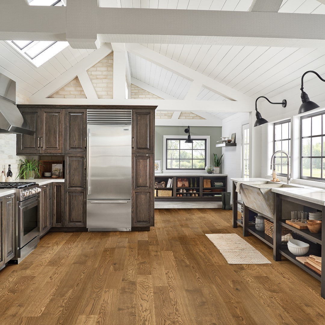 Hartco-HydroBlok-6.5-Engineered-Distressed-Hardwood-Plank-Woods-Edge