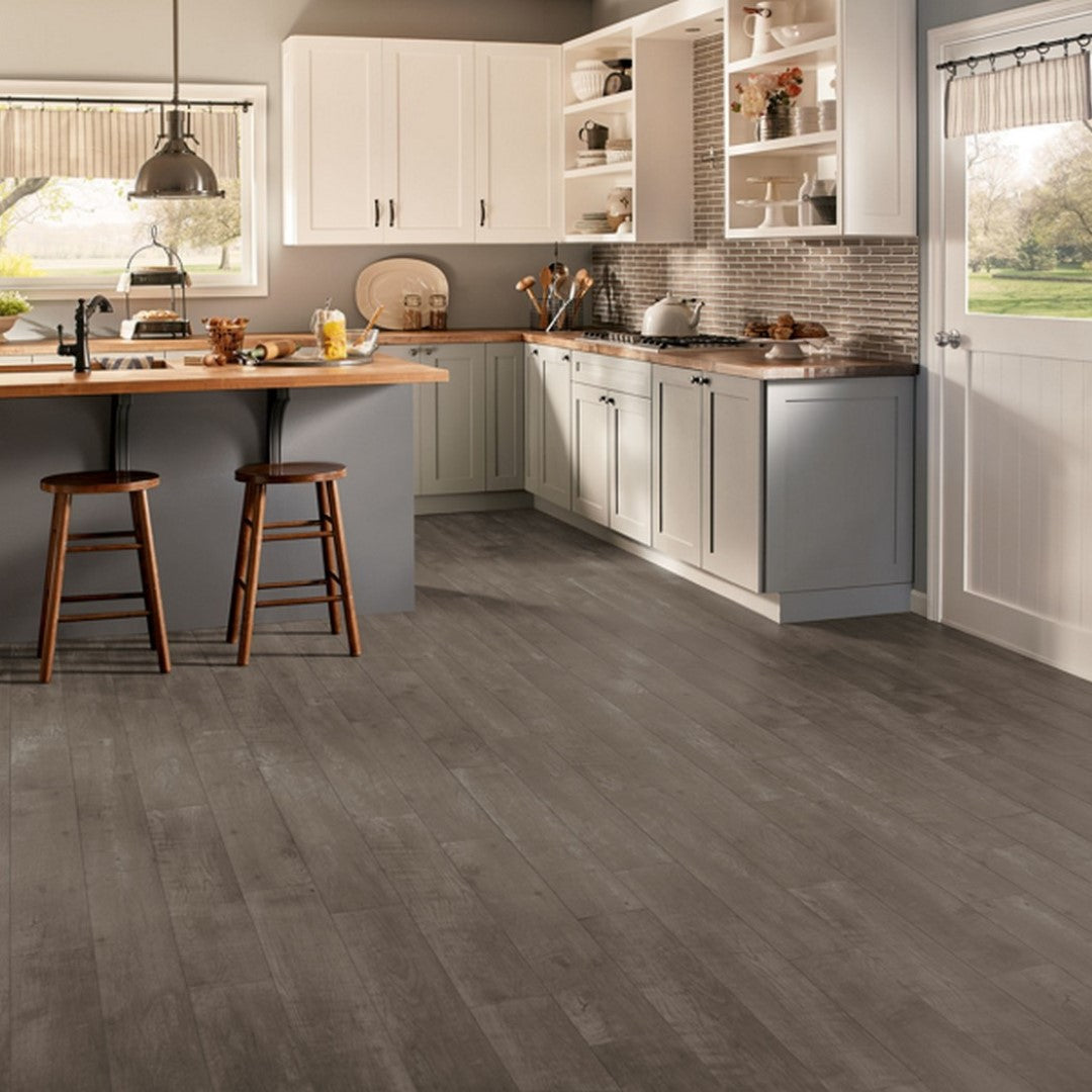 Armstrong-American-Charm-(6)-6-x-36-Silver-Mist