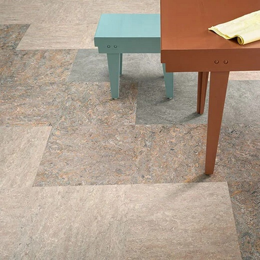 Forbo-Marmoleum-Modular-Marble-9.8-x-19.69-Smooth-Vinyl-Tile-Horse-Roan