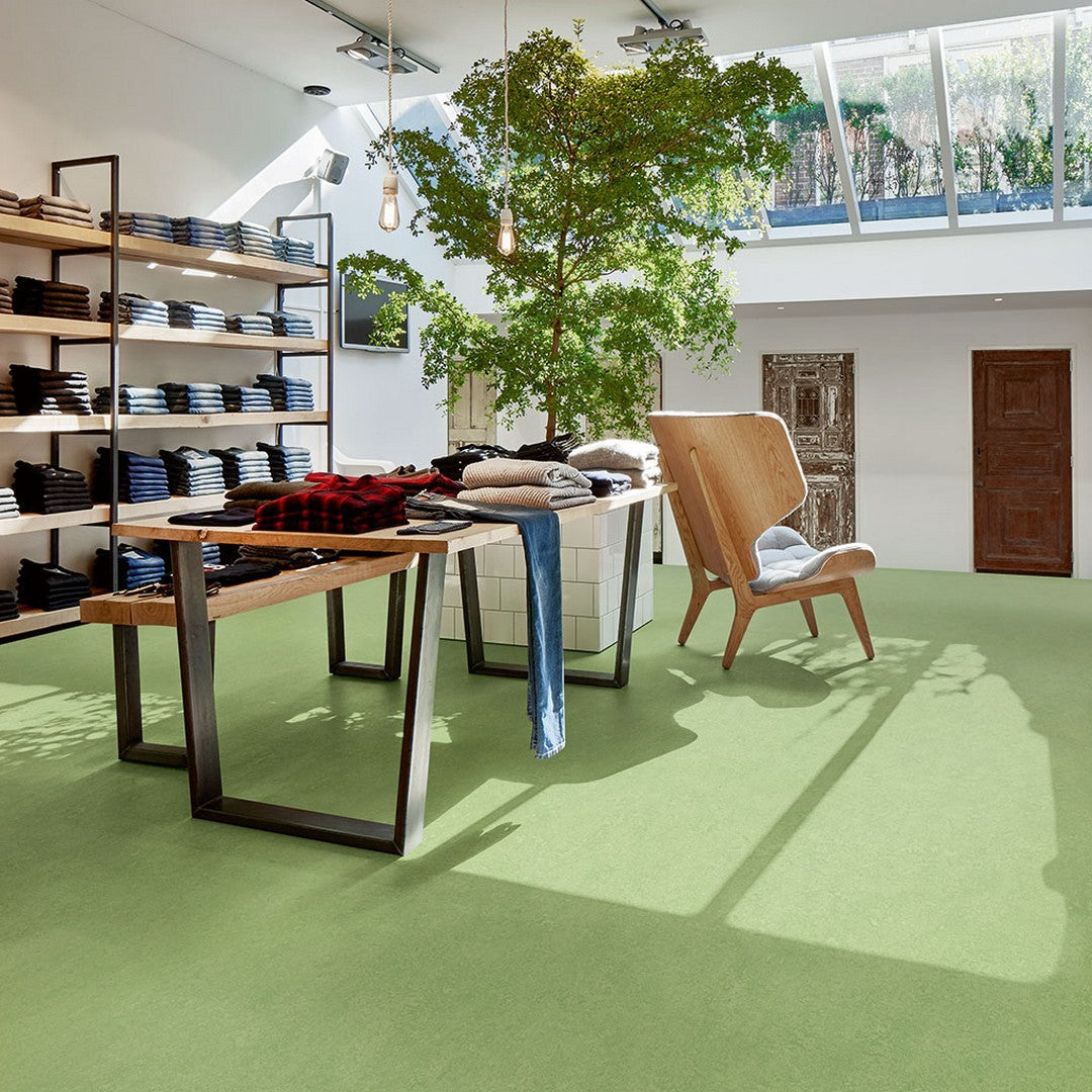 Forbo-Marmoleum-Fresco-6.5-x-105-Smooth-Vinyl-Sheet-Leaf