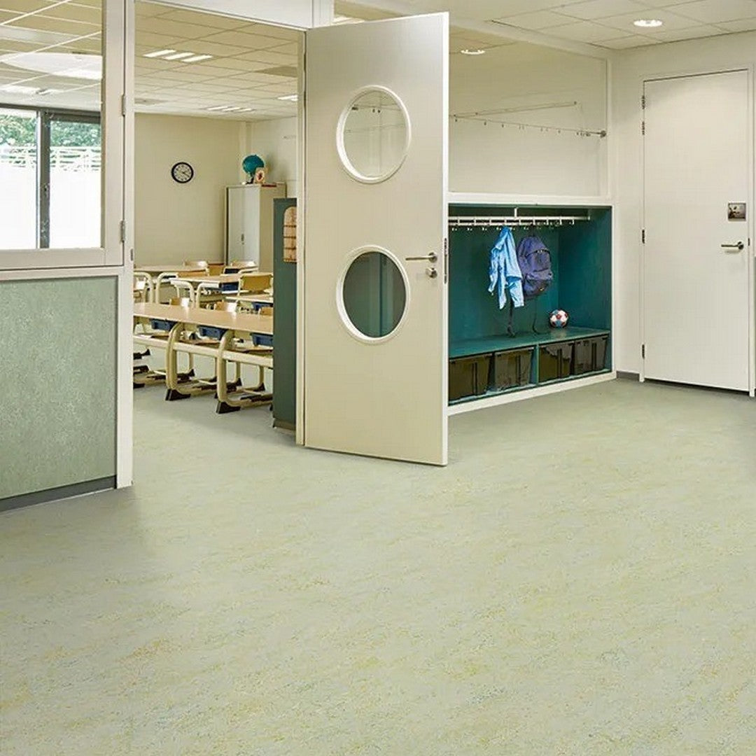 Forbo-Marmoleum-Fresco-6.5-x-105-Smooth-Vinyl-Sheet-Sage