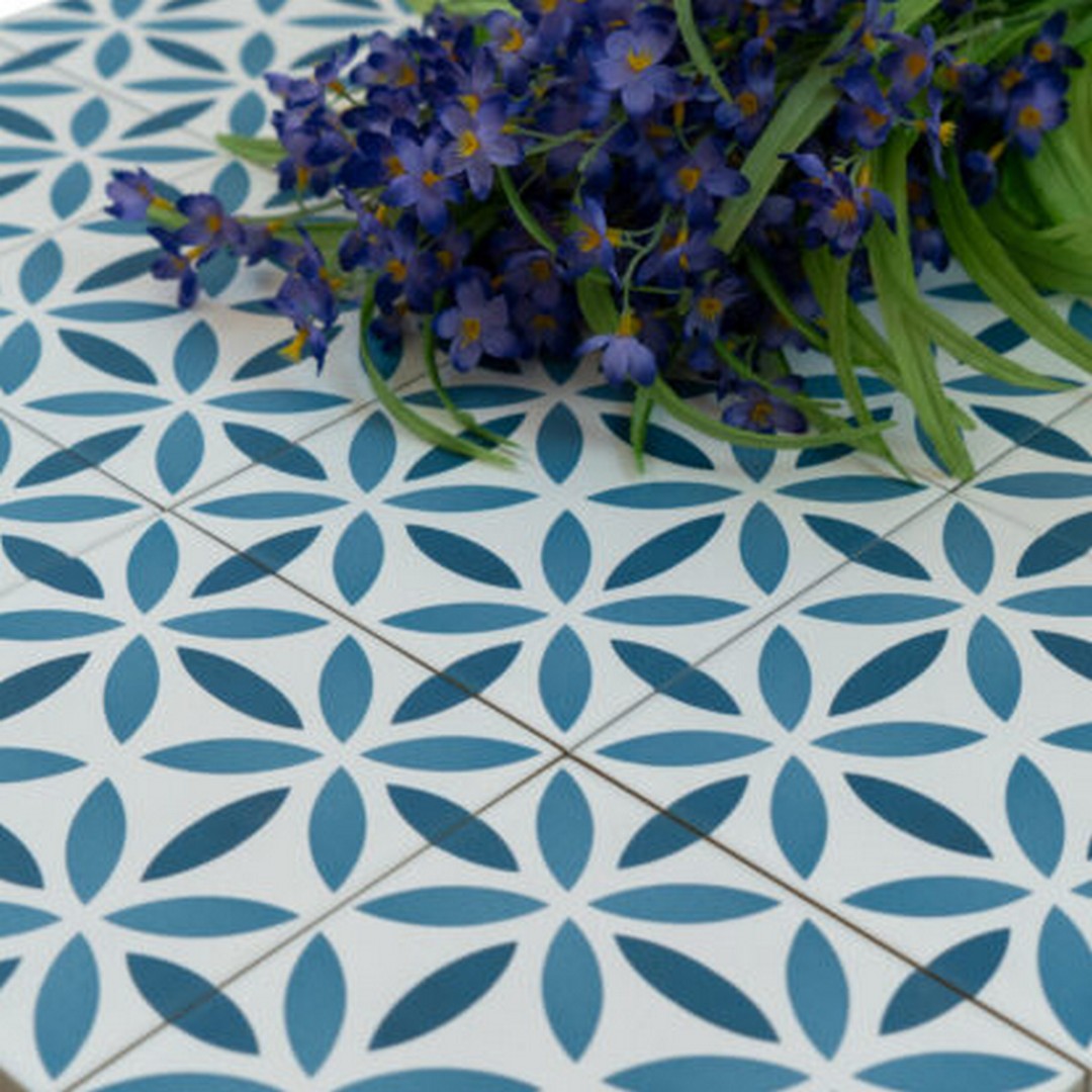 Keystone-Aquarel-Deco-6"-x-6"-Matte-Porcelain-Pool-Tile-Antares-Blu